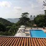 Villa En Acapulco, Fraccionamiento Las Brisas